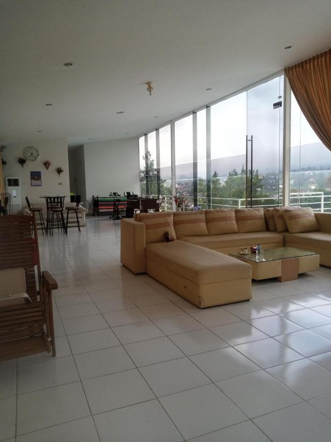 Villa Kaca 88 Cianjur Exterior photo